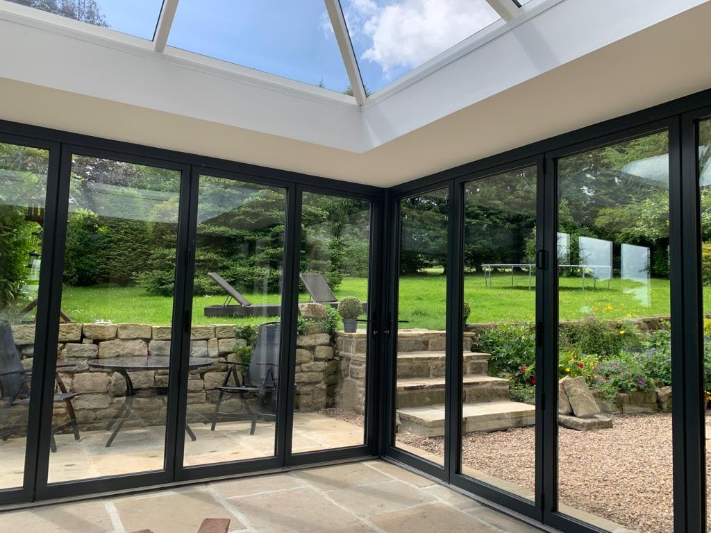 corner bifold