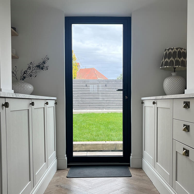 aluminium glass door